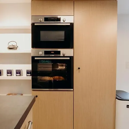 Aux Larges Pierres アンエ