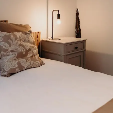 アパート Aux Larges Pierres