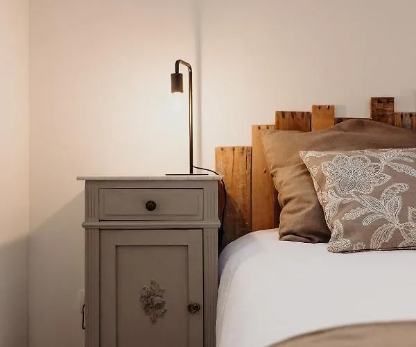 Aux Larges Pierres Apartment